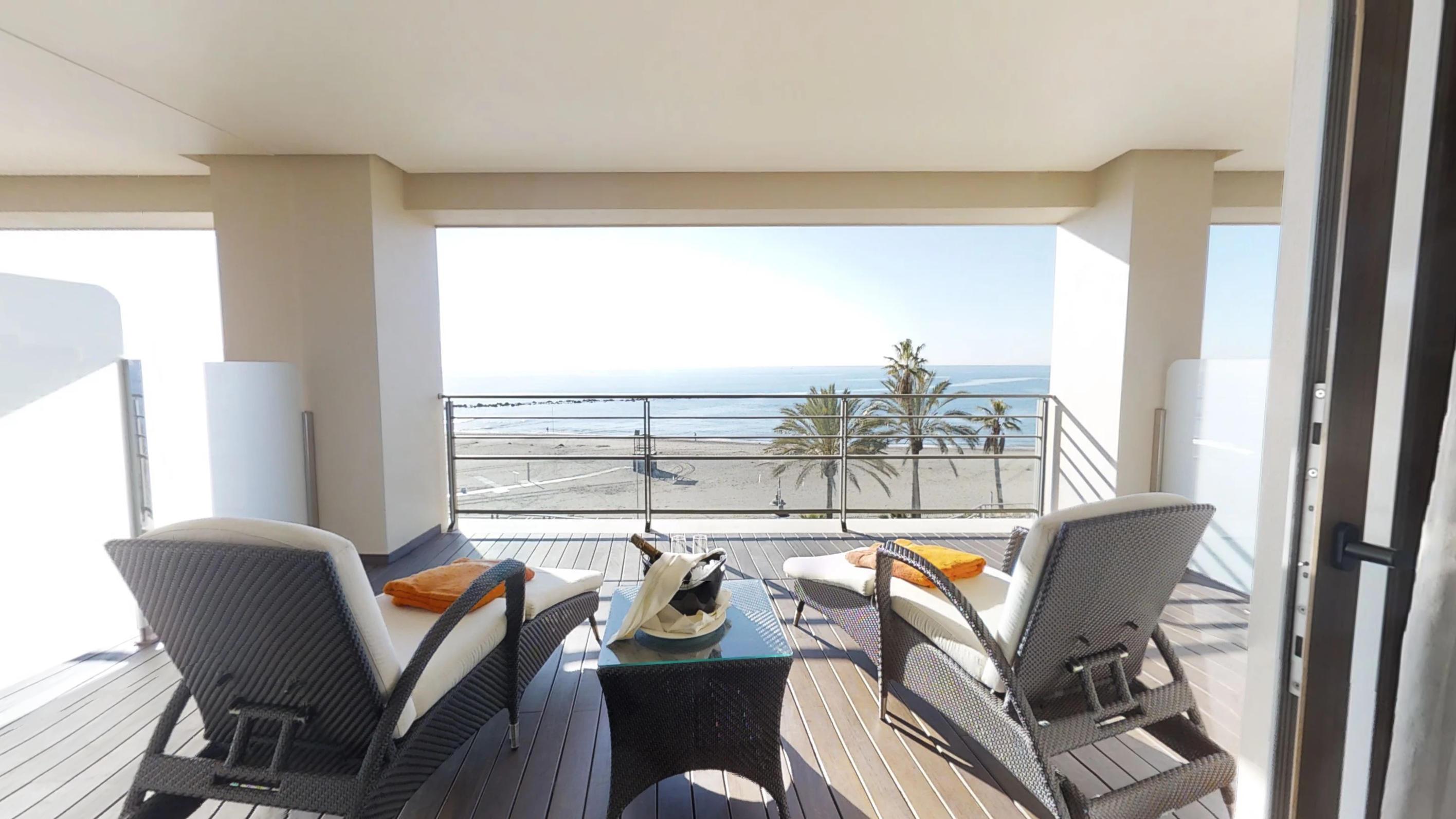 Готель Vincci Seleccion Aleysa Бенальмадена Екстер'єр фото A balcony