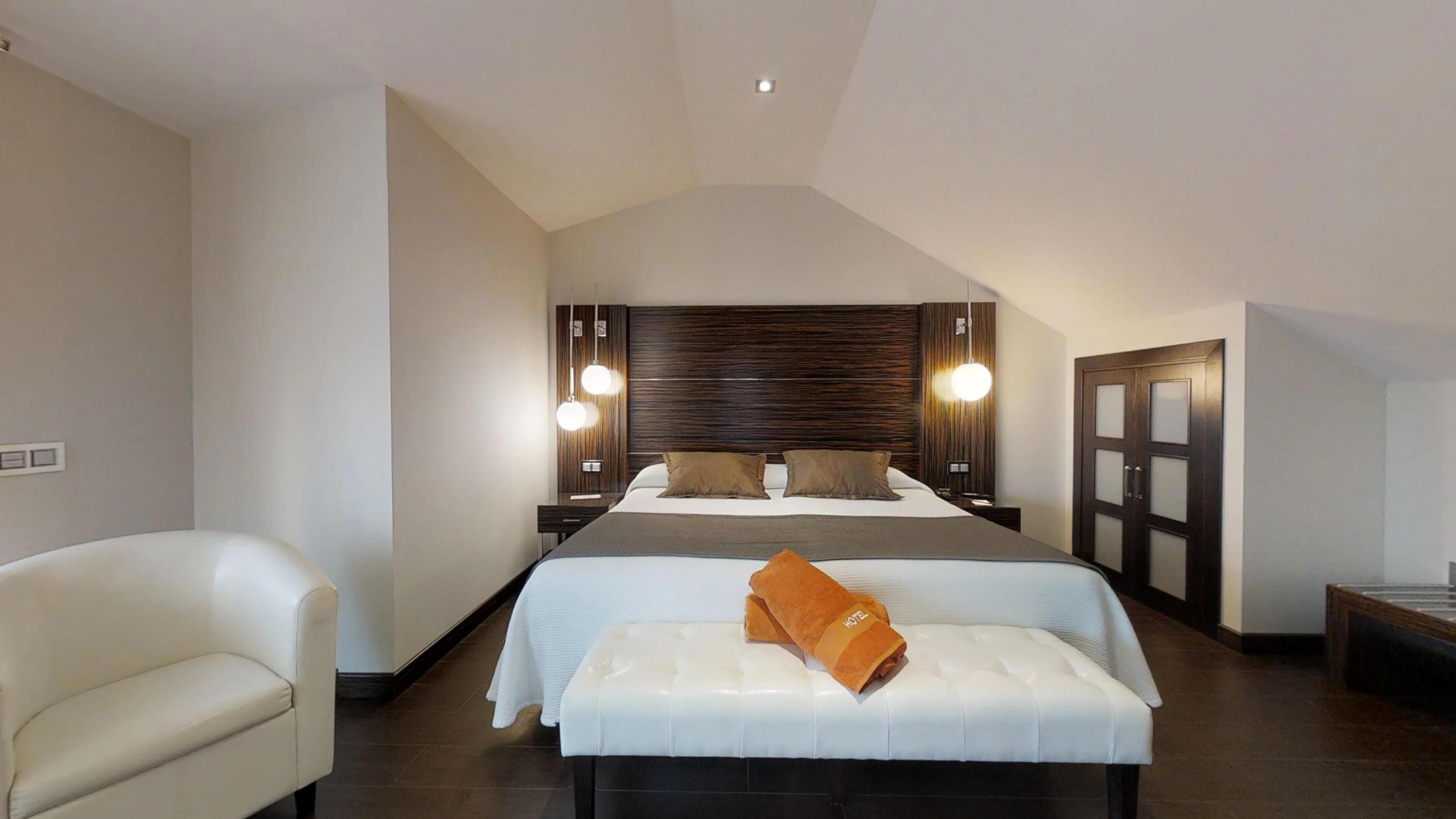 Готель Vincci Seleccion Aleysa Бенальмадена Екстер'єр фото A bedroom at the hotel